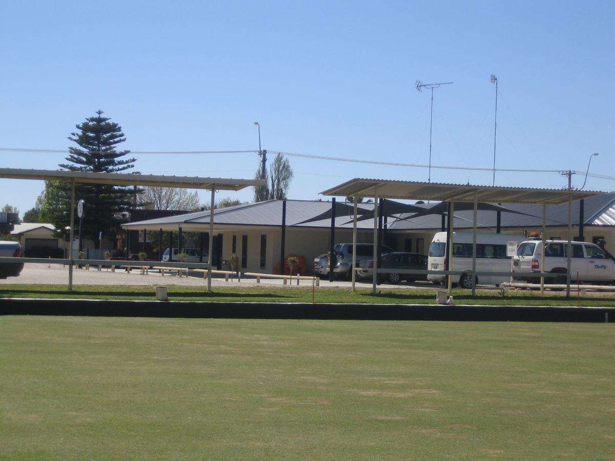 Balranald Club Motel Exteriör bild